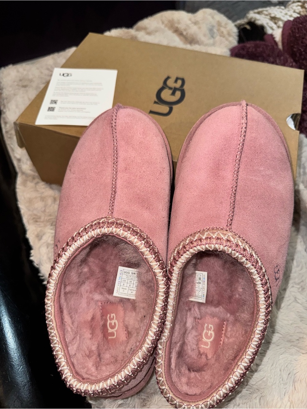 UGG Women's Pink Tasman size 8 - Picture 2 of 4